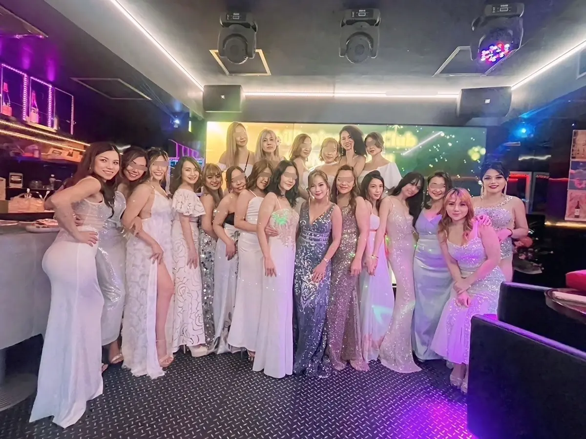 東京都足立区千住のフィリピンクラブ ARENA ELEVEN(アリーナイレブン)キャスト写真