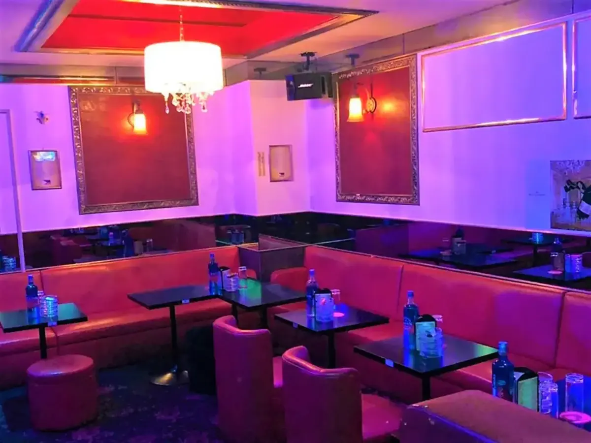 東京・湯島・上野のフィリピンパブ BANANA BOAT(バナナボート)店舗写真