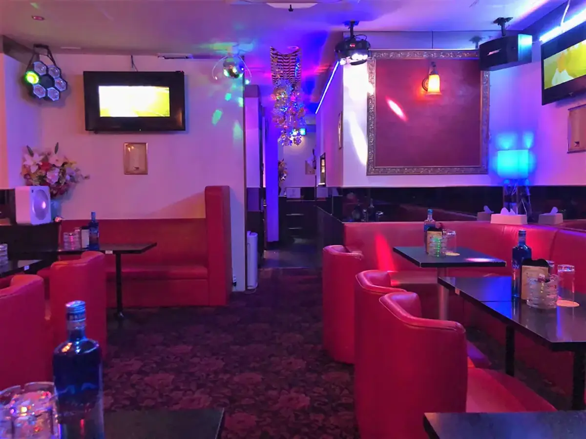 東京・湯島・上野のフィリピンパブ BANANA BOAT(バナナボート)店舗写真