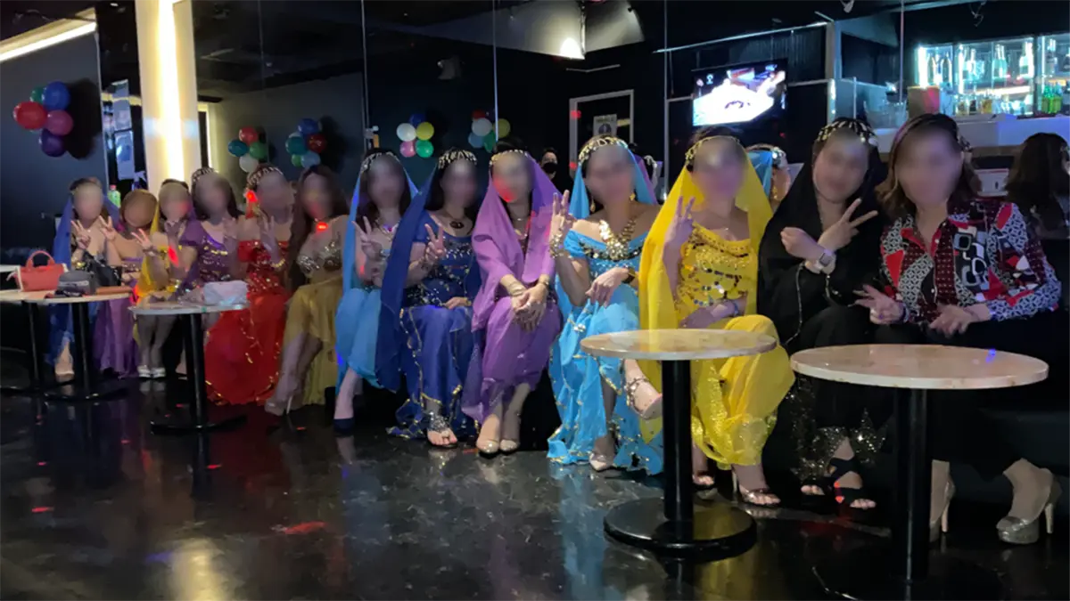 東京都江戸川区西小岩のフィリピンパブ Celebrities(セレブリティース)キャスト集合写真