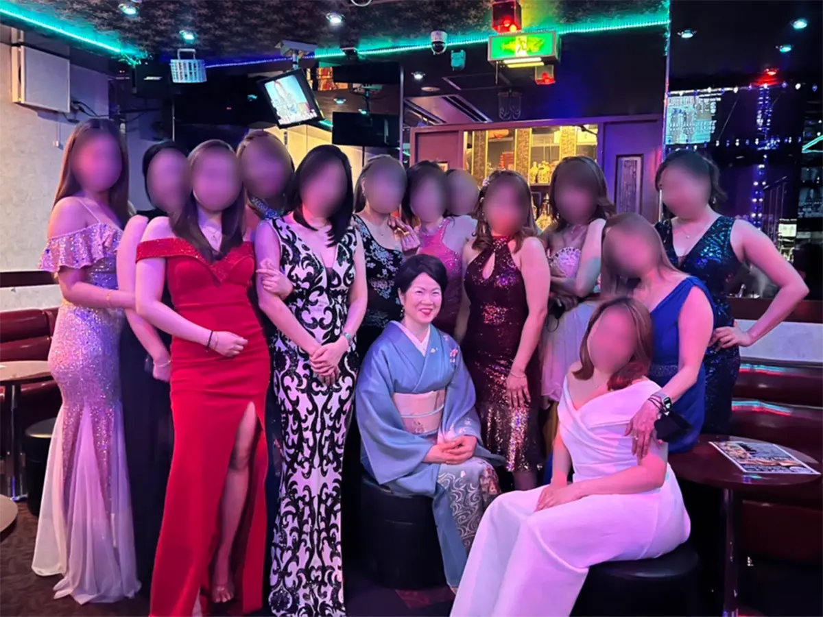 東京都江戸川区西葛西のフィリピンパブ Mayon2(マヨン2)キャスト集合写真