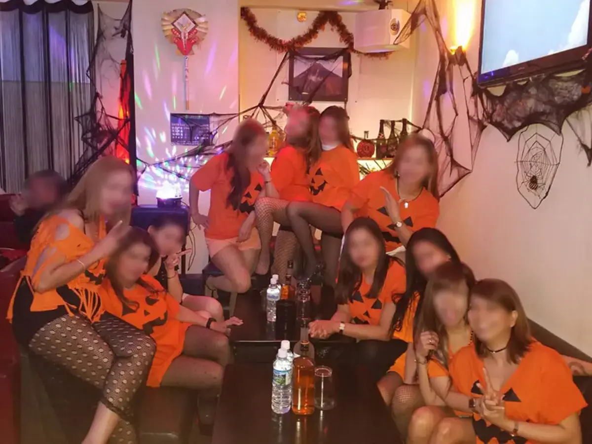 東京都江戸川区西葛西のフィリピンパブ MAYON(マヨン)キャスト集合写真