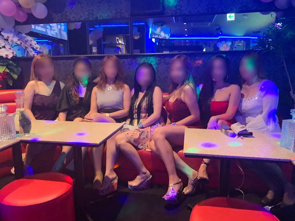 東京都墨田区江東橋のフィリピンパブ SUPER STAR(スーパースター)キャスト集合写真